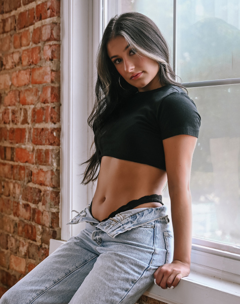 Kaitlyn-W-9-3125-2